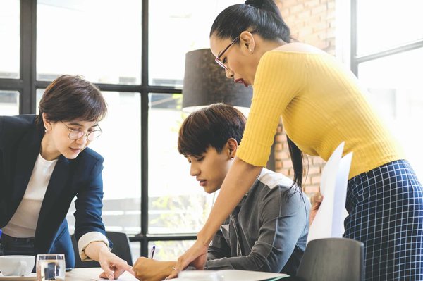 Evoluer professionnellement et acquérir de nouvelles compétences : suivez les meilleures formations